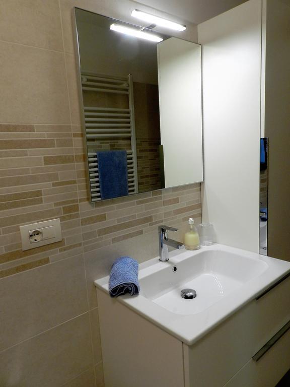 Casa Elena 1 Appartement Germignaga Buitenkant foto