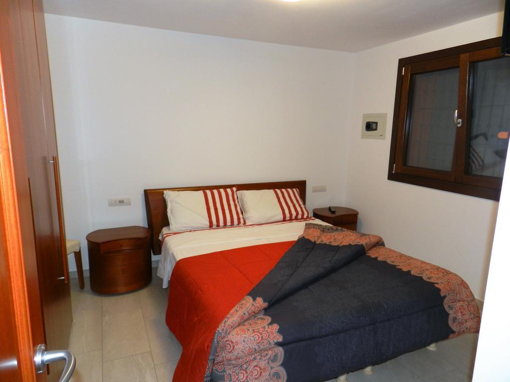Casa Elena 1 Appartement Germignaga Buitenkant foto